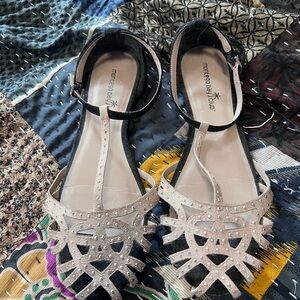 Montego Bay Club Beige and Black T-Strap Embellished Sandals